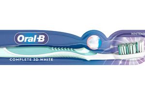 Oral-B Brosse à dents ProExpert CrossAction multi-protection